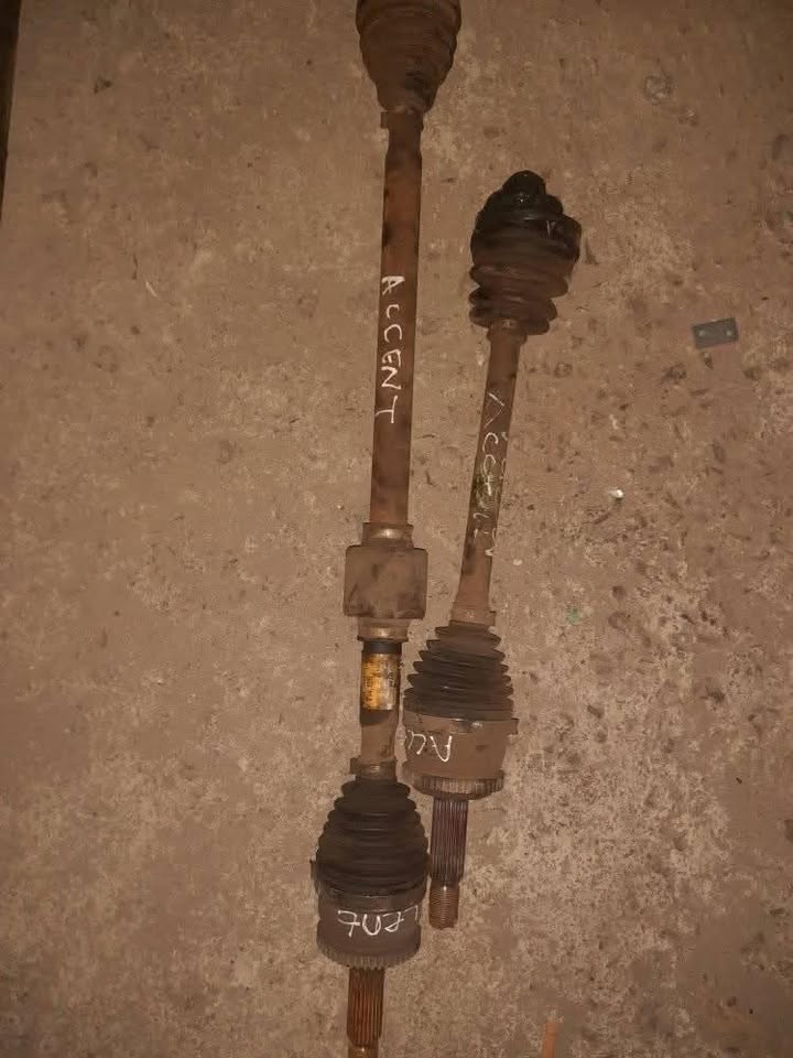 HYUNDAI ACCENT 1.6 MANUAL DRIVE SHAFT AVAILABLE - Private Seller HYUNDAI ACCENT 1.6 MANUAL DRIVE SHAFT AVAILABLE - Private Seller