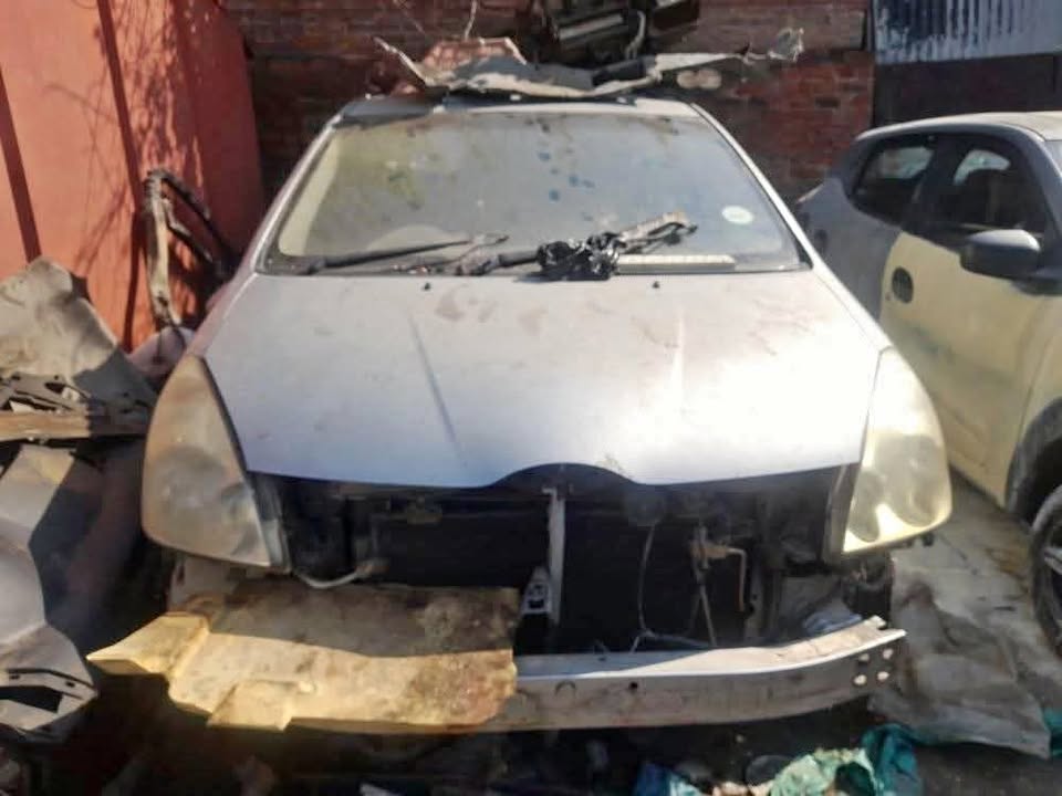 2006 TOYOTA VERSO HEADLIGHTS AVAILABLE - Private Seller 2006 TOYOTA VERSO HEADLIGHTS AVAILABLE - Private Seller