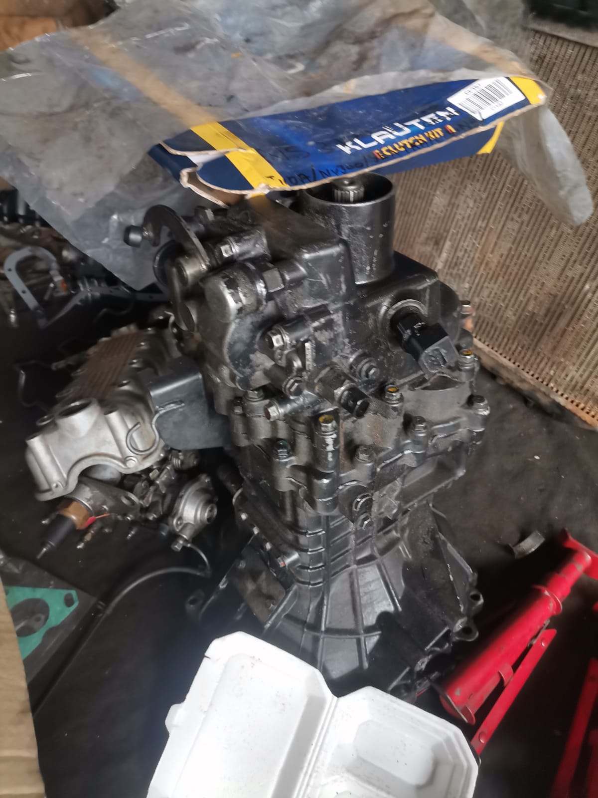 Tata Super Ace GearBox Bakkie - Private Seller