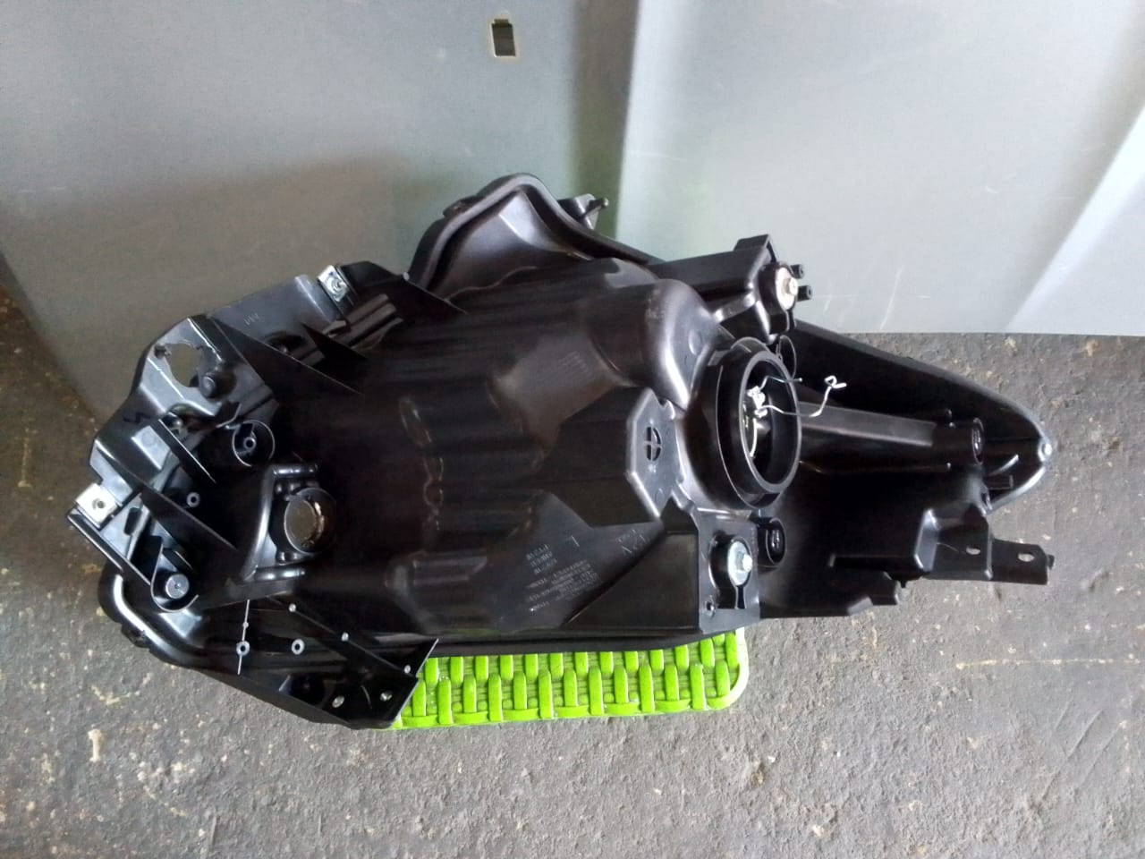 (2017-2022) SUZUKI SWIFT LEFT SIDE NORMAL HEADGHT FOR SALE - Private Seller (2017-2022) SUZUKI SWIFT LEFT SIDE NORMAL HEADGHT FOR SALE - Private Seller