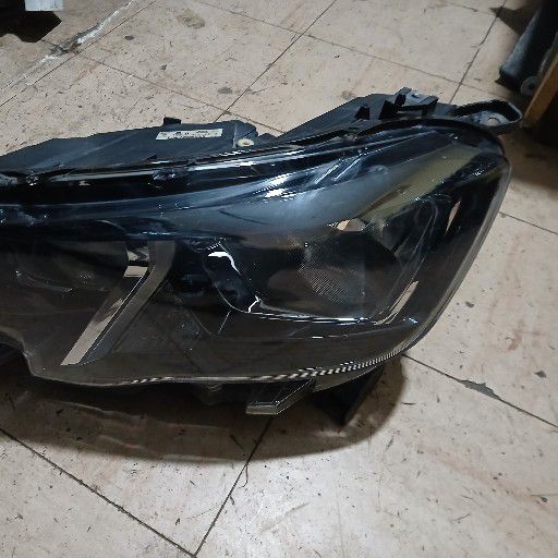 peugeot rifter headlight - Private Seller peugeot rifter headlight - Private Seller