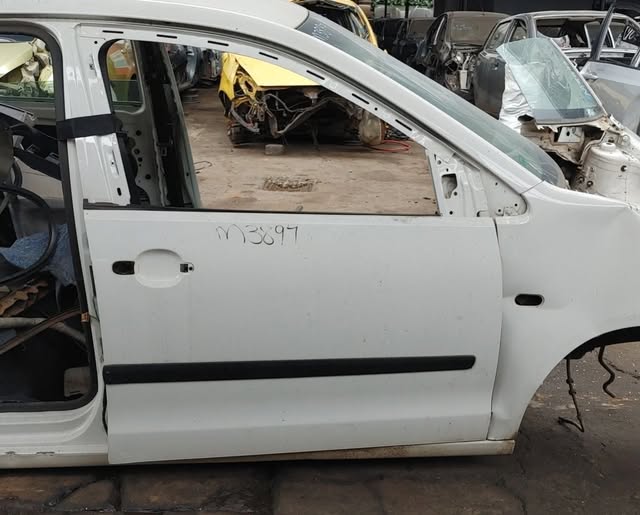 VW POLO DRIVER DOOR - Private Seller VW POLO DRIVER DOOR - Private Seller