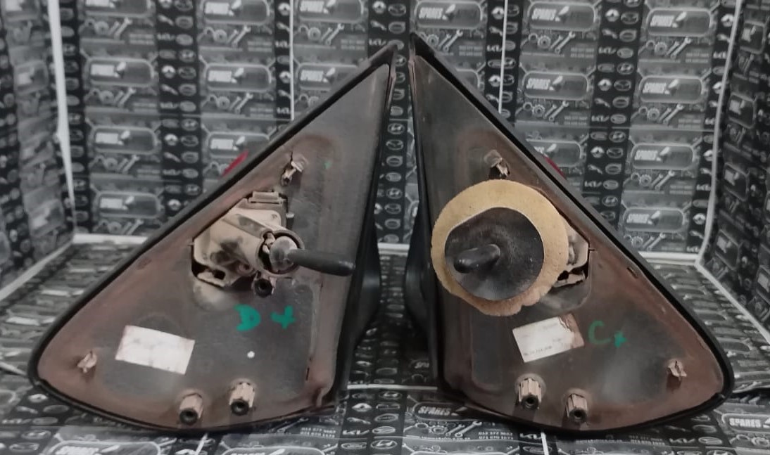 DOOR MIRRORS USED RENAULT SANDERO FOR SALE - Private Seller