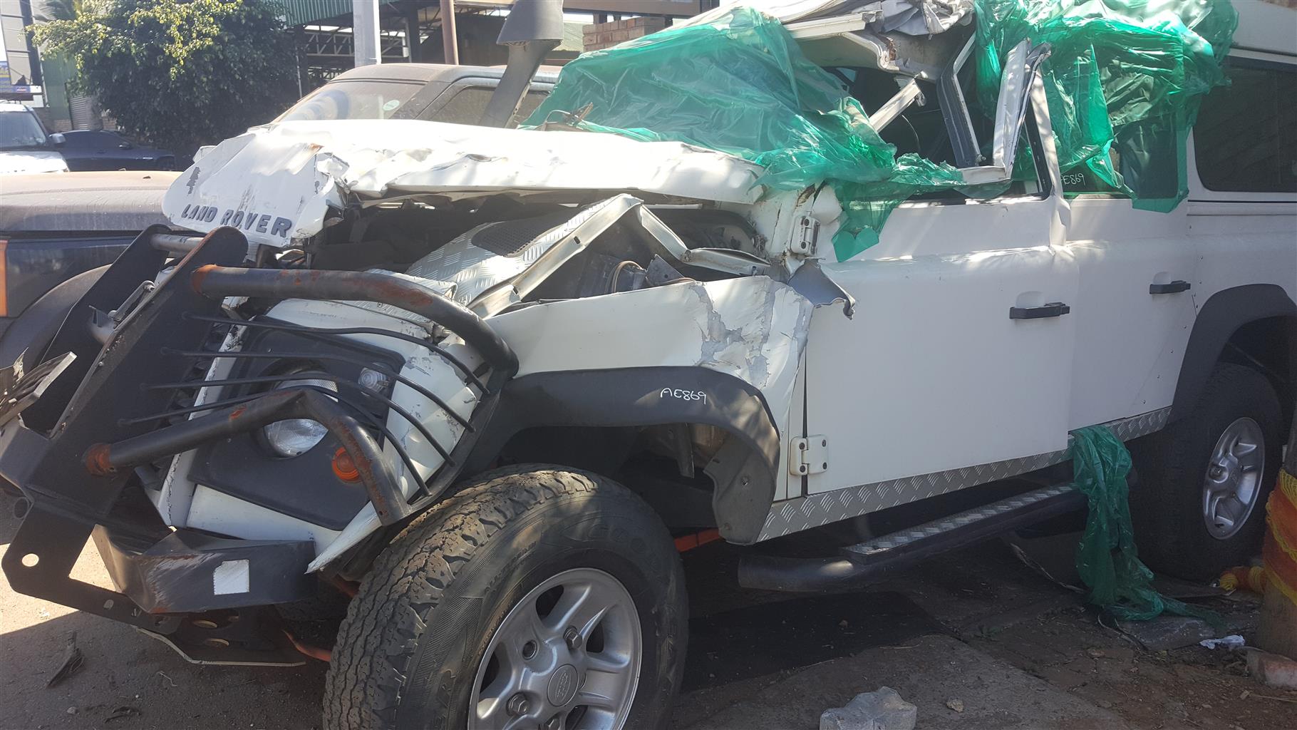 DEFENDER PUMA 2.4 2010 STRIPPING FOR SPARES