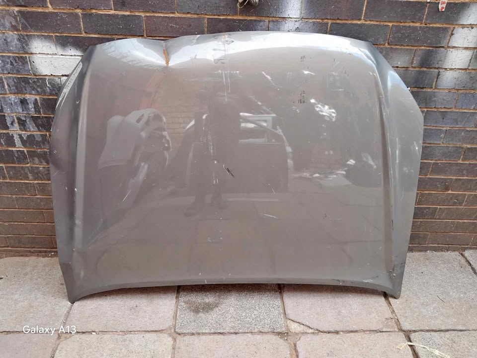 ISUZU BONNET 2017 TO 2021 MODEL - Private Seller ISUZU BONNET 2017 TO 2021 MODEL - Private Seller