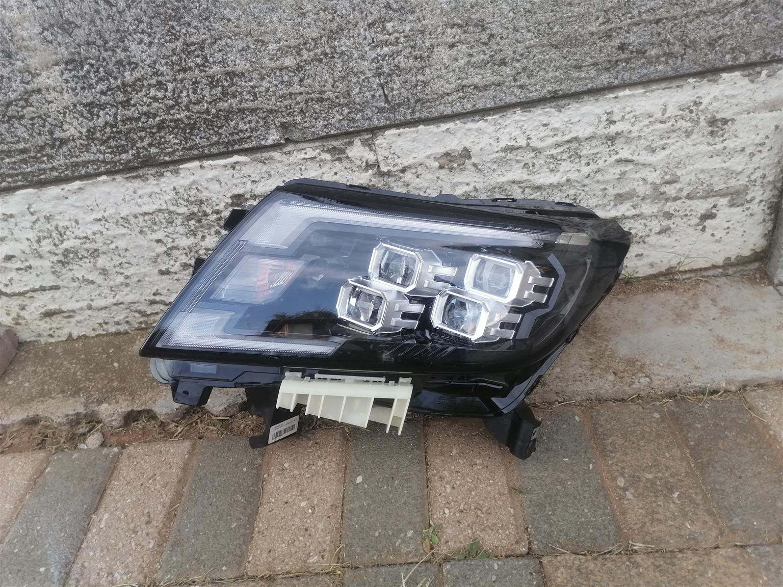 nissan navara headlight - Private Seller