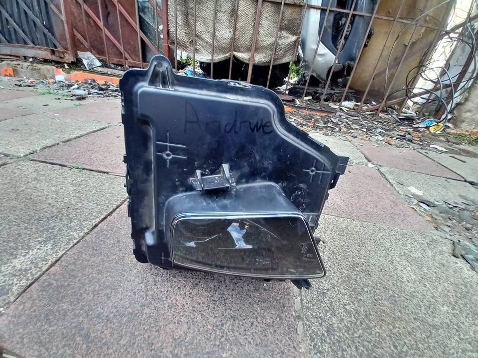 2023 - 2025 Urban Cruiser or Suzuki Grand Vitara Right Hand Side Headlight - Private Seller 2023 - 2025 Urban Cruiser or Suzuki Grand Vitara Right Hand Side Headlight - Private Seller