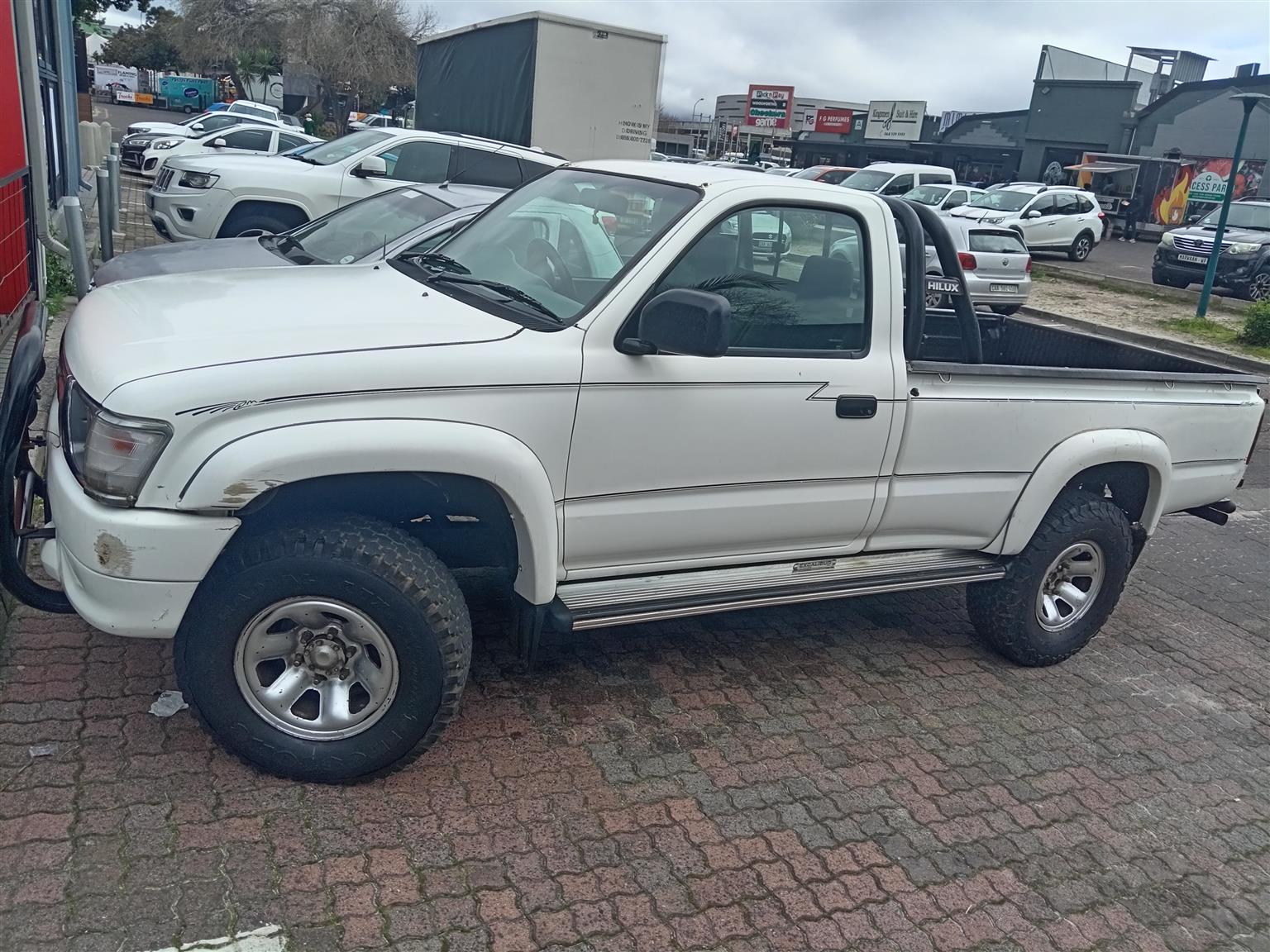 Used 1999 Toyota Hilux 3.0D-4D Raider - Private Seller