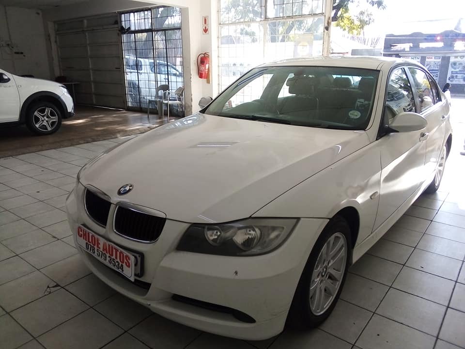 2008 BMW 320d AUTO white color 95000km