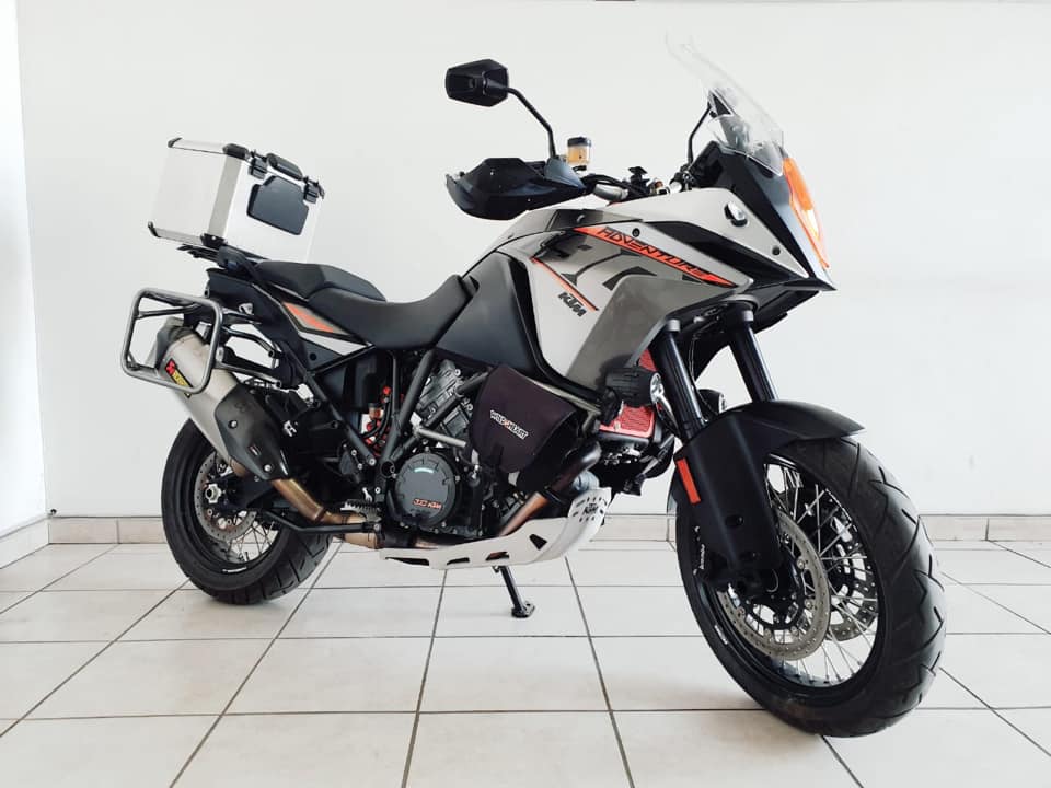 LIKE NEW KTM 1190 ADV - Private Seller LIKE NEW KTM 1190 ADV - Private Seller