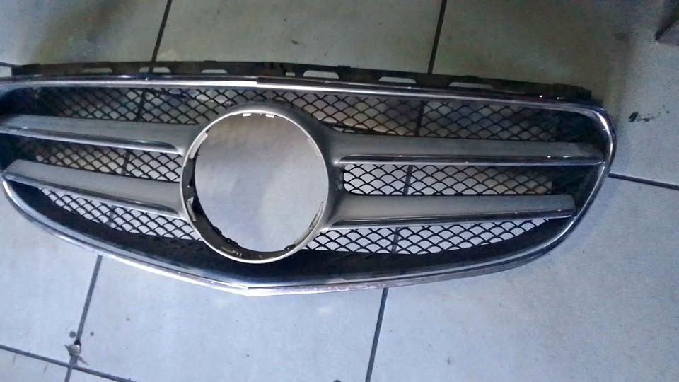 Mercedes Benz E-class w212 grill - Private Seller Mercedes Benz E-class w212 grill - Private Seller