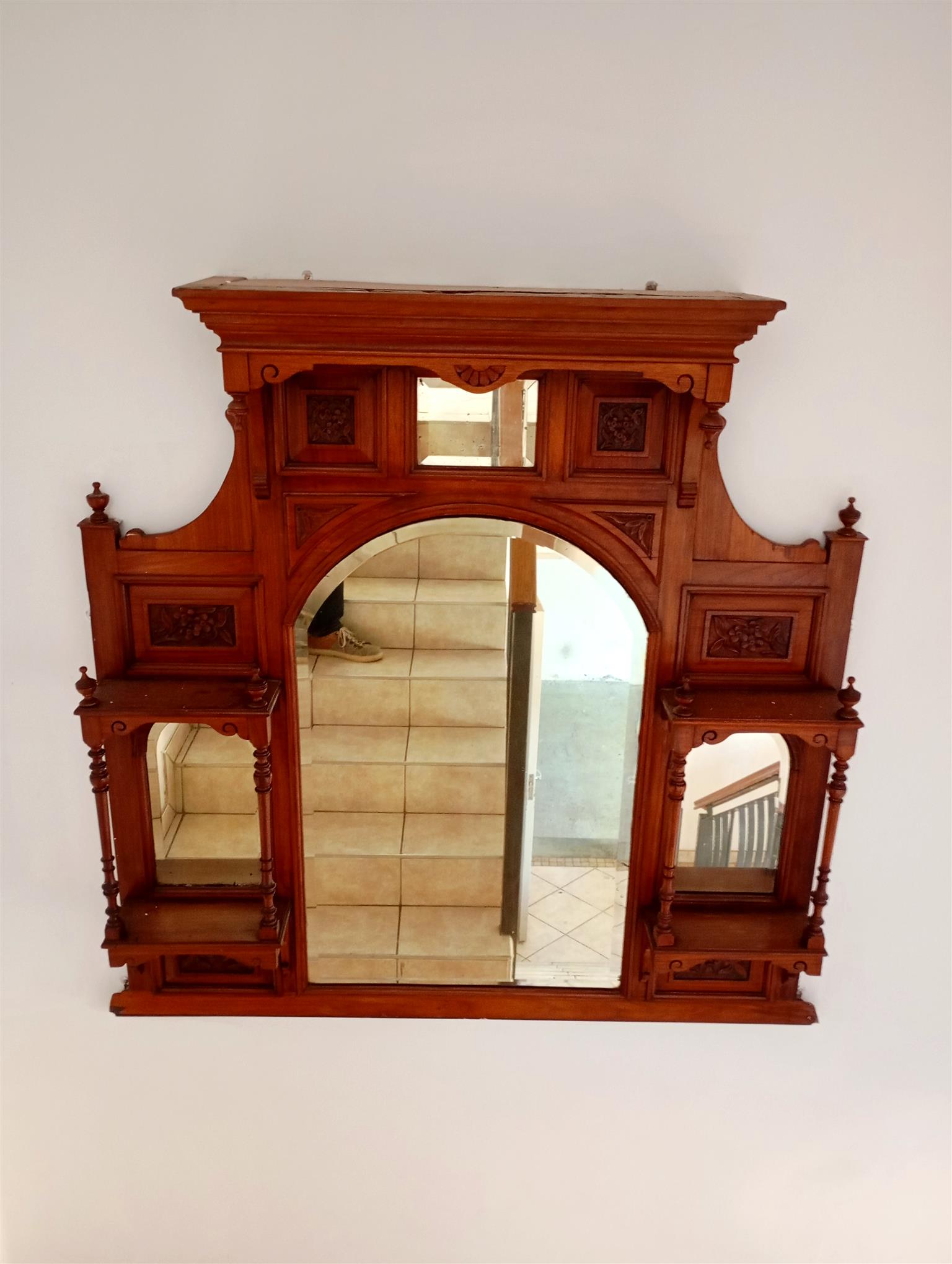 VICTORIAN BACKED MIRROR WITH CANOPY DISPLAY VICTORIAN BACKED MIRROR WITH CANOPY DISPLAY