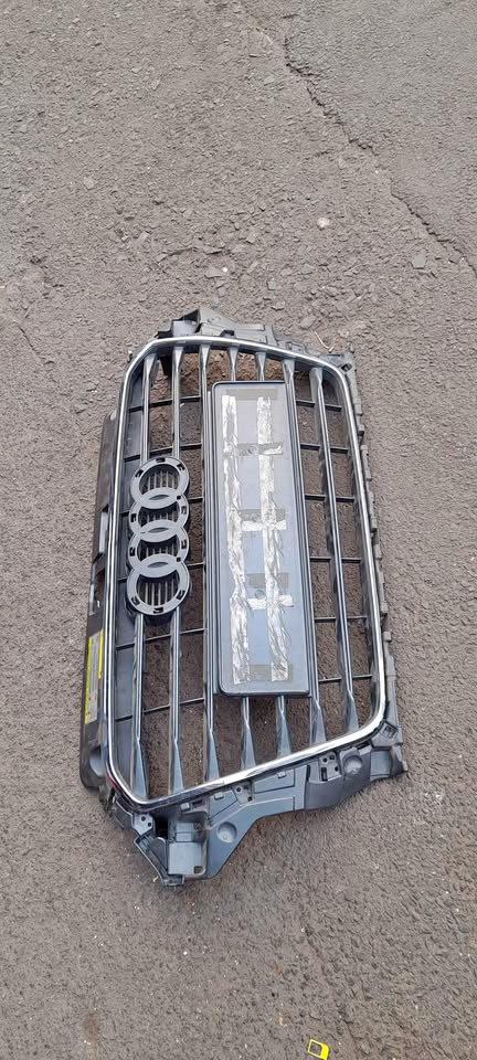 AUDI A3 2014 GRILL - Private Seller AUDI A3 2014 GRILL - Private Seller