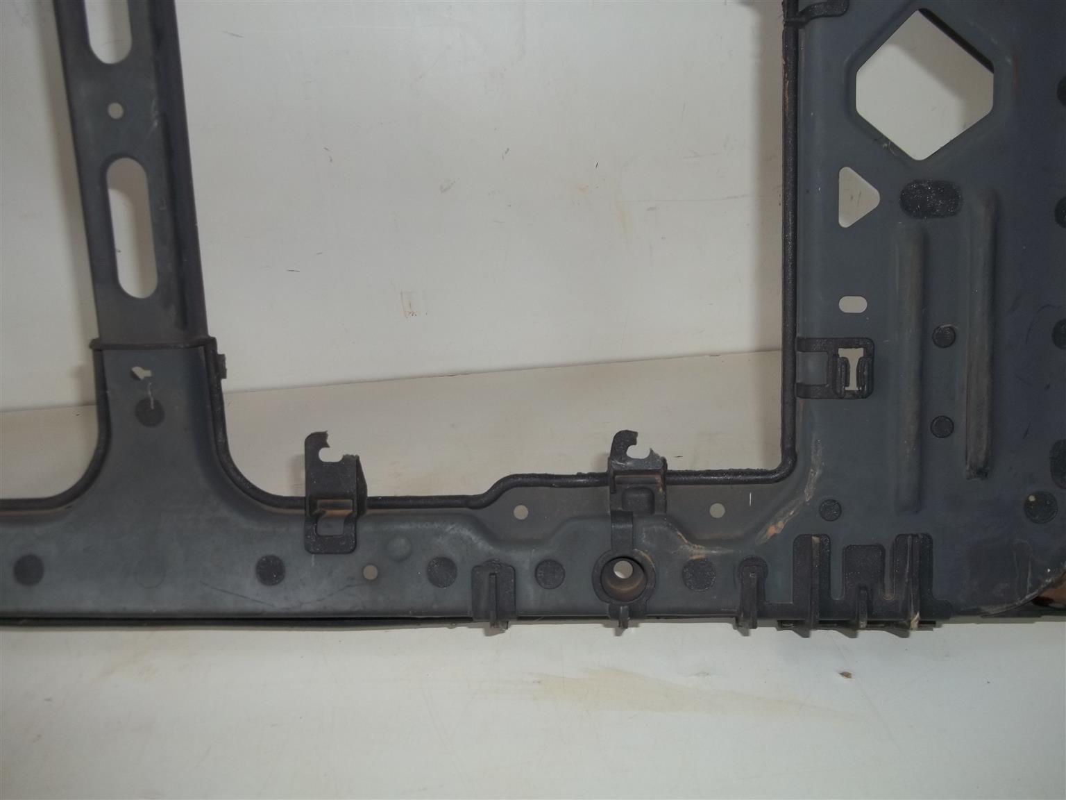 Kia Cerato radiator support cradle - Private Seller Kia Cerato radiator support cradle - Private Seller