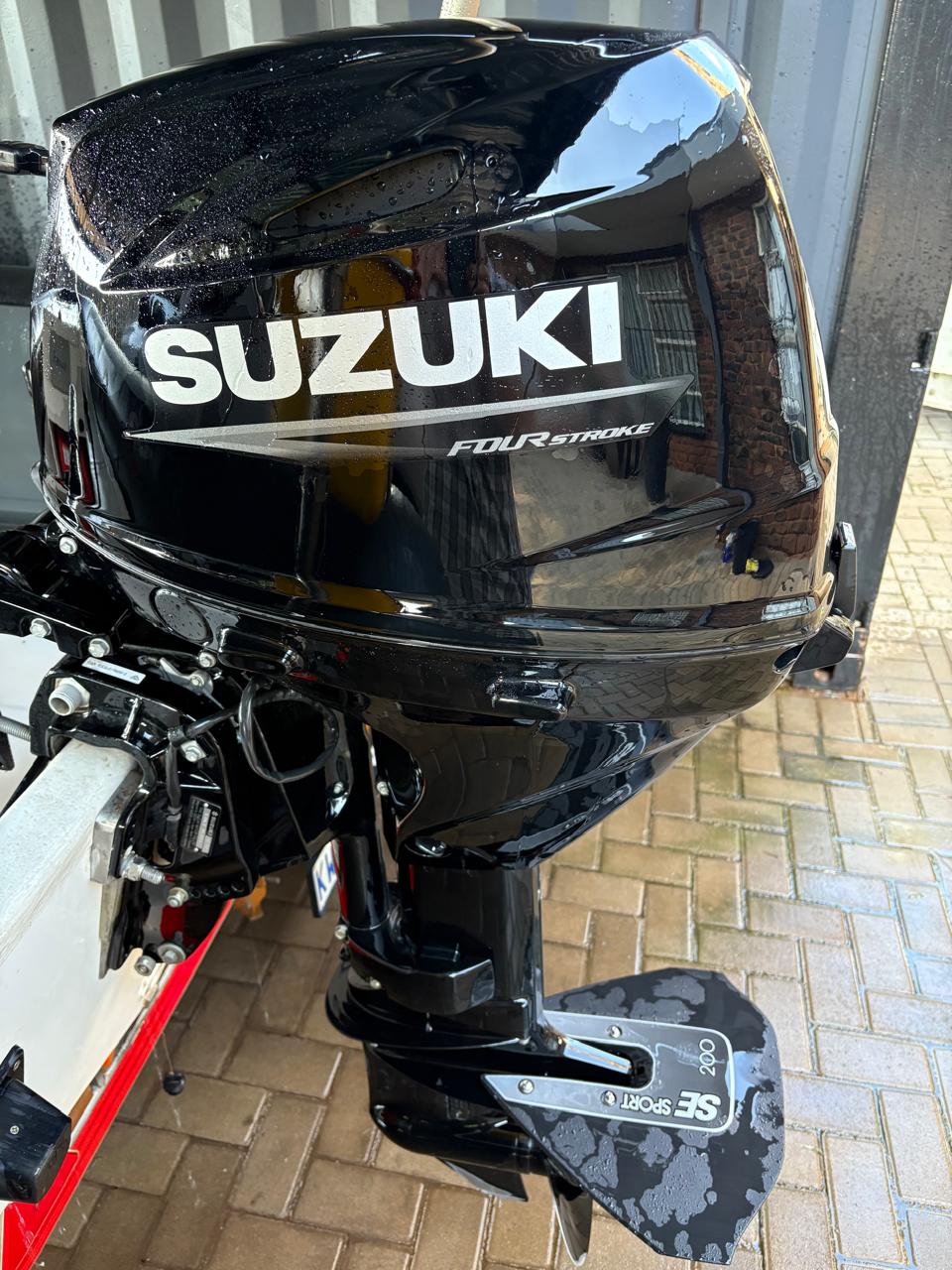 30HP Suzuki four stroke 2024 +-80hrs engine only