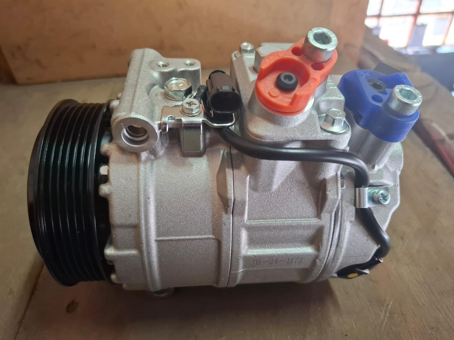 Mercedes Vito 115 W203 C220 CDI 6 PK Aircon Pump M646 - For Sale