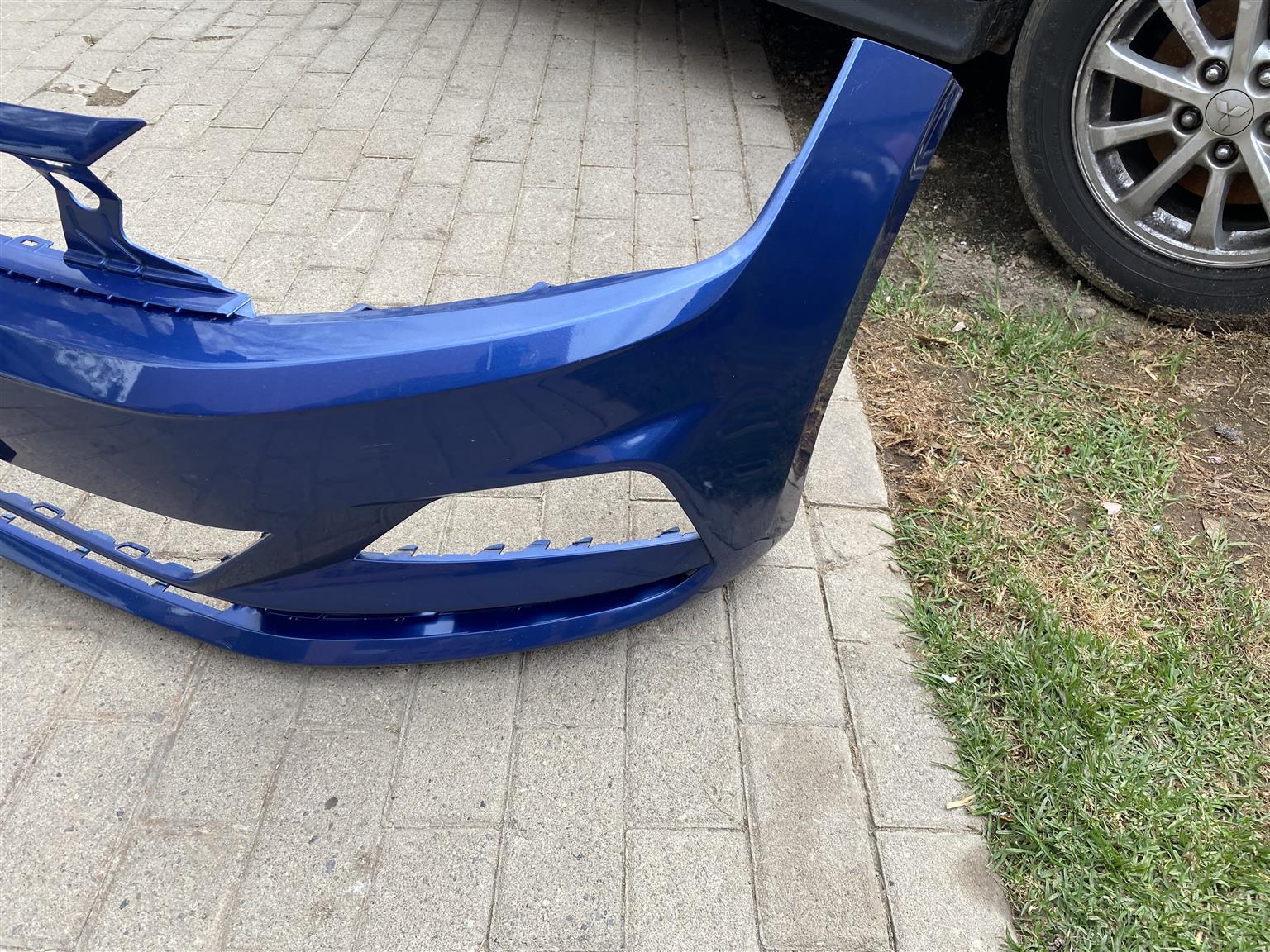 2020 VW POLO 8 FRONT BUMPER FOR SALE. IN EXCELLENT CONDITION