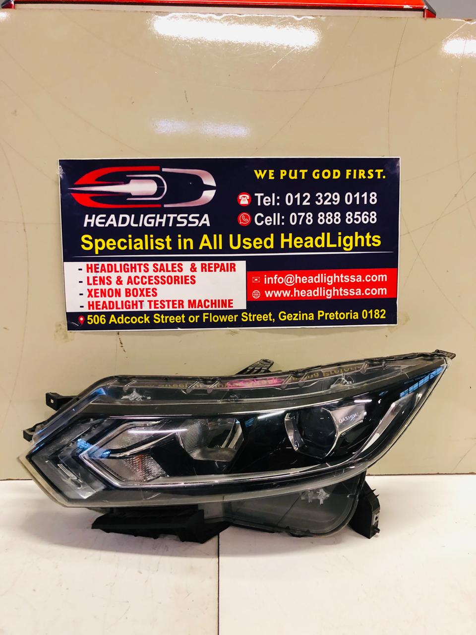 Nissan Qashqai J11 facelift left side headlight - Private Seller Nissan Qashqai J11 facelift left side headlight - Private Seller