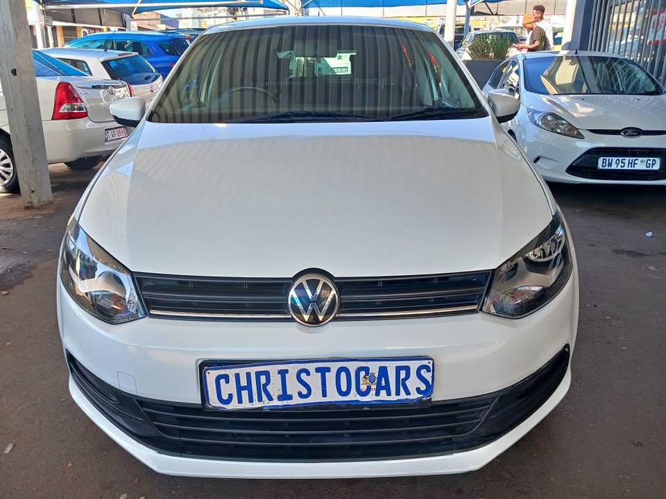 2018 model VW polo Vivo hatchback Comfort line manual transmission petrol 1.4 engine capacity