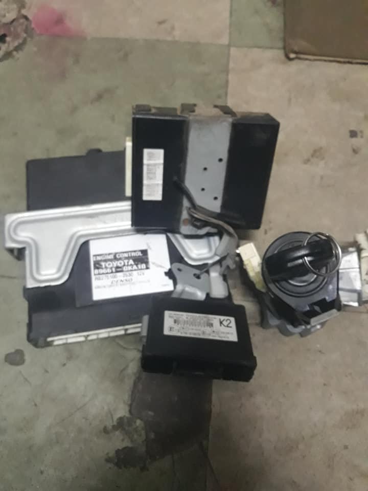 Toyota Hilux D4D 2.7 2TR Lockset For Sale - Private Seller