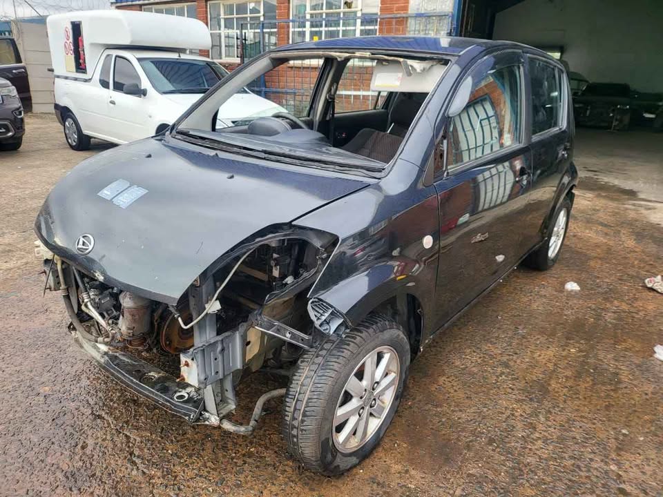 2010 SIRION 1.5 STRIPPING FOR SPARES - Private Seller 2010 SIRION 1.5 STRIPPING FOR SPARES - Private Seller
