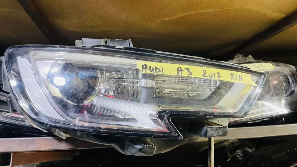 Audi A3 headlight 2017 - Private Seller Audi A3 headlight 2017 - Private Seller
