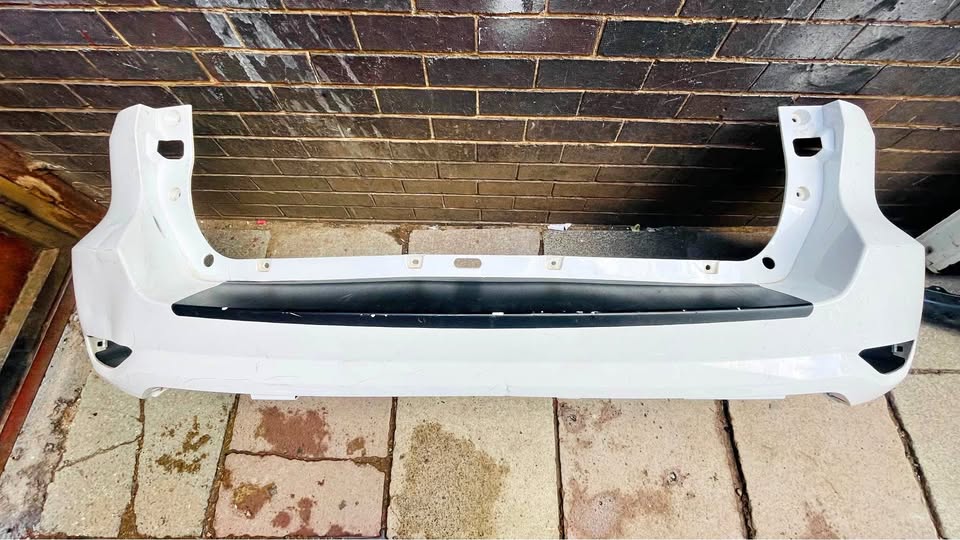 Toyota Fortuner GD6 Back bumper 2018 - Private Seller Toyota Fortuner GD6 Back bumper 2018 - Private Seller
