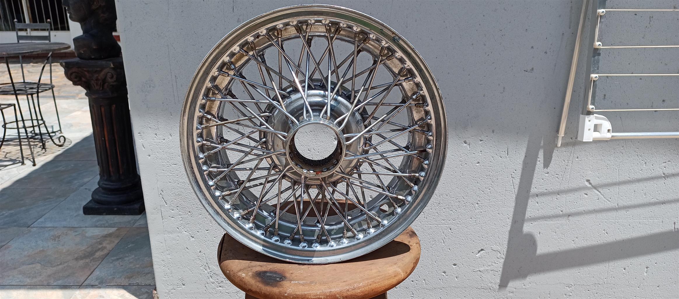 Jaguar E-Type original rim - Private Seller Jaguar E-Type original rim - Private Seller
