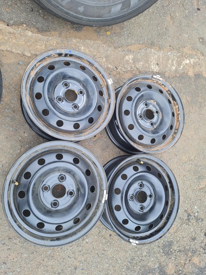 Suzuki swift original stardard steal rims size 14 - Private Seller