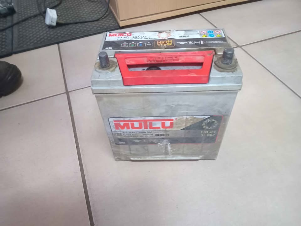 Suzuki super carry battery still In good condition for sale WhatsApp or cell - Private Seller Suzuki super carry battery still In good condition for sale WhatsApp or cell - Private Seller