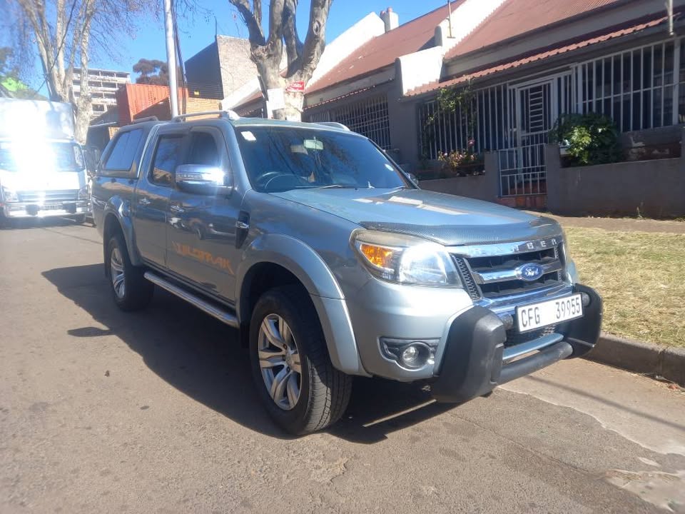 2011 Ford Ranger 3.0 Diesel, Manual 4x2, Blue, Leather Seats.
