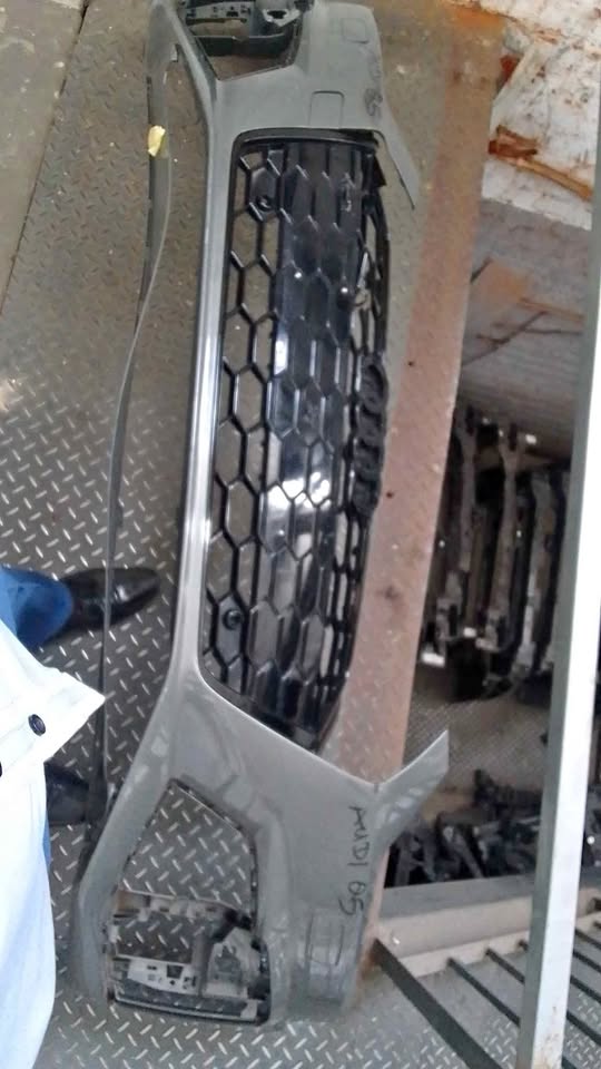 Audi Q5 bumper - Private Seller Audi Q5 bumper - Private Seller