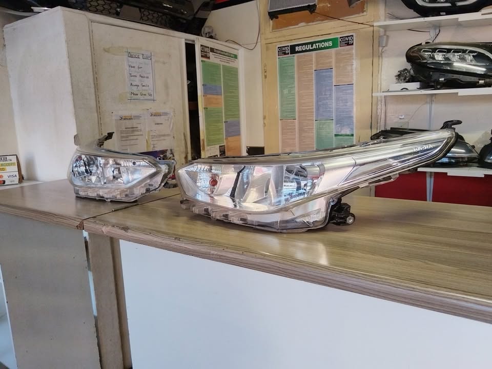 2019 TOYOTA YARIS RIGHT AND LEFT HEADLIGHTS SUPER CLEAN FOR SALE - Private Seller 2019 TOYOTA YARIS RIGHT AND LEFT HEADLIGHTS SUPER CLEAN FOR SALE - Private Seller