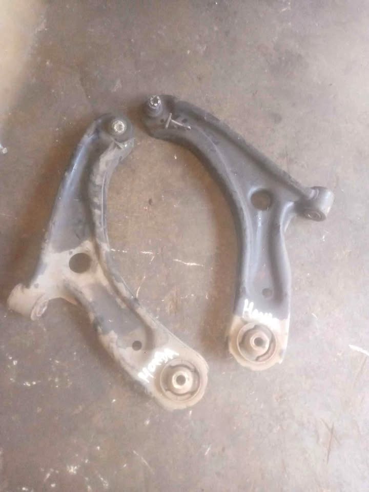 Honda Amaze both side control arms - Private Seller Honda Amaze both side control arms - Private Seller