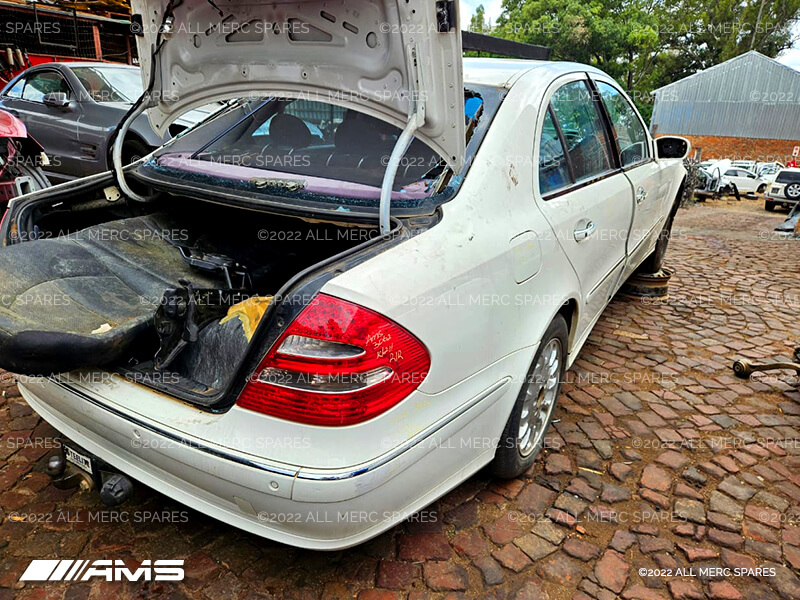 Mercedes E class W211 stripping for spares used
