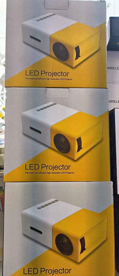 LED Mini Screen Projector