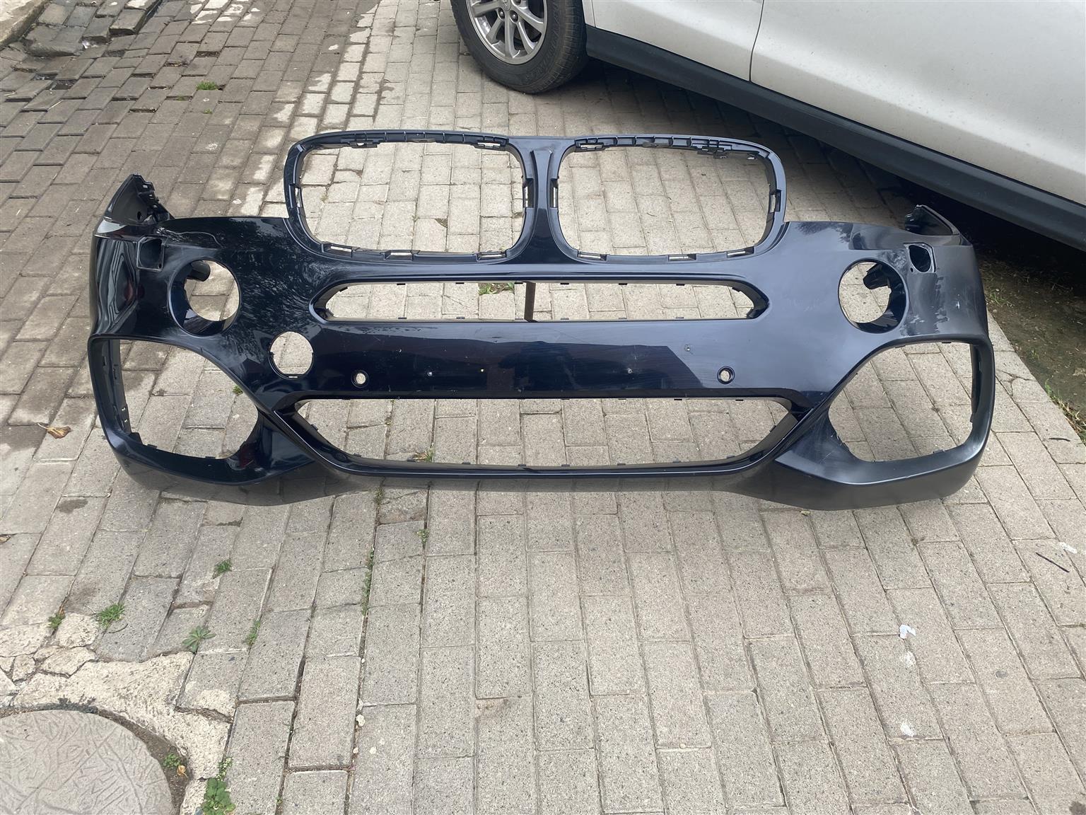 2017 BMW X5 F15 M-SPORT FRONT BUMPER FOR SALE. IN PRISTINE CONDITION 2017 BMW X5 F15 M-SPORT FRONT BUMPER FOR SALE. IN PRISTINE CONDITION