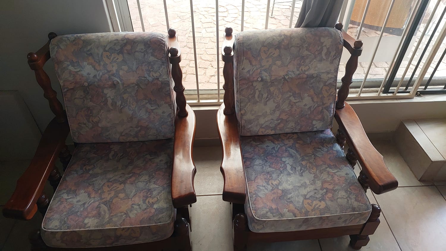 Antique Wooden Livingroom Set