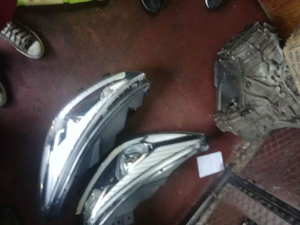 Kia Rio 2018 xenon headlights - Private Seller Kia Rio 2018 xenon headlights - Private Seller