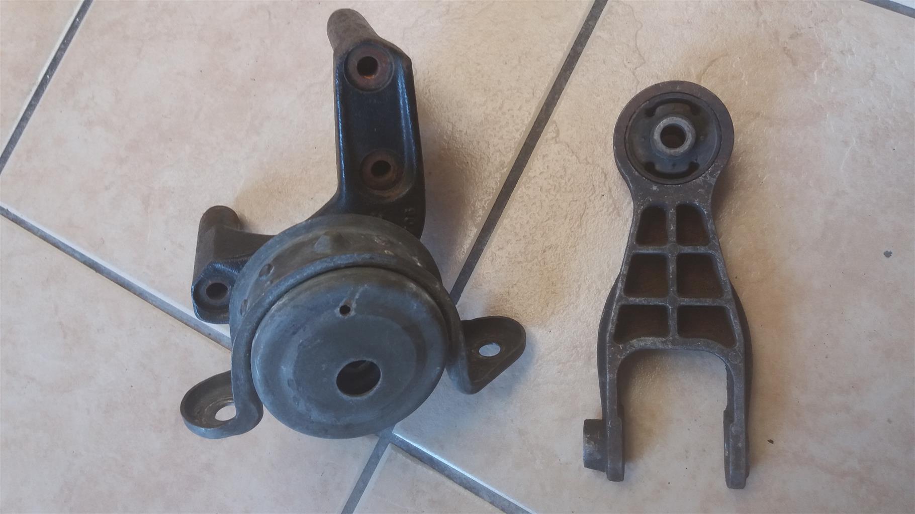 Renault 1.0L turbo parts mountings still good - Private Seller Renault 1.0L turbo parts mountings still good - Private Seller