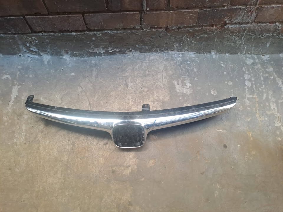 2006 - 2008 Honda Civic Front Grille - Private Seller 2006 - 2008 Honda Civic Front Grille - Private Seller