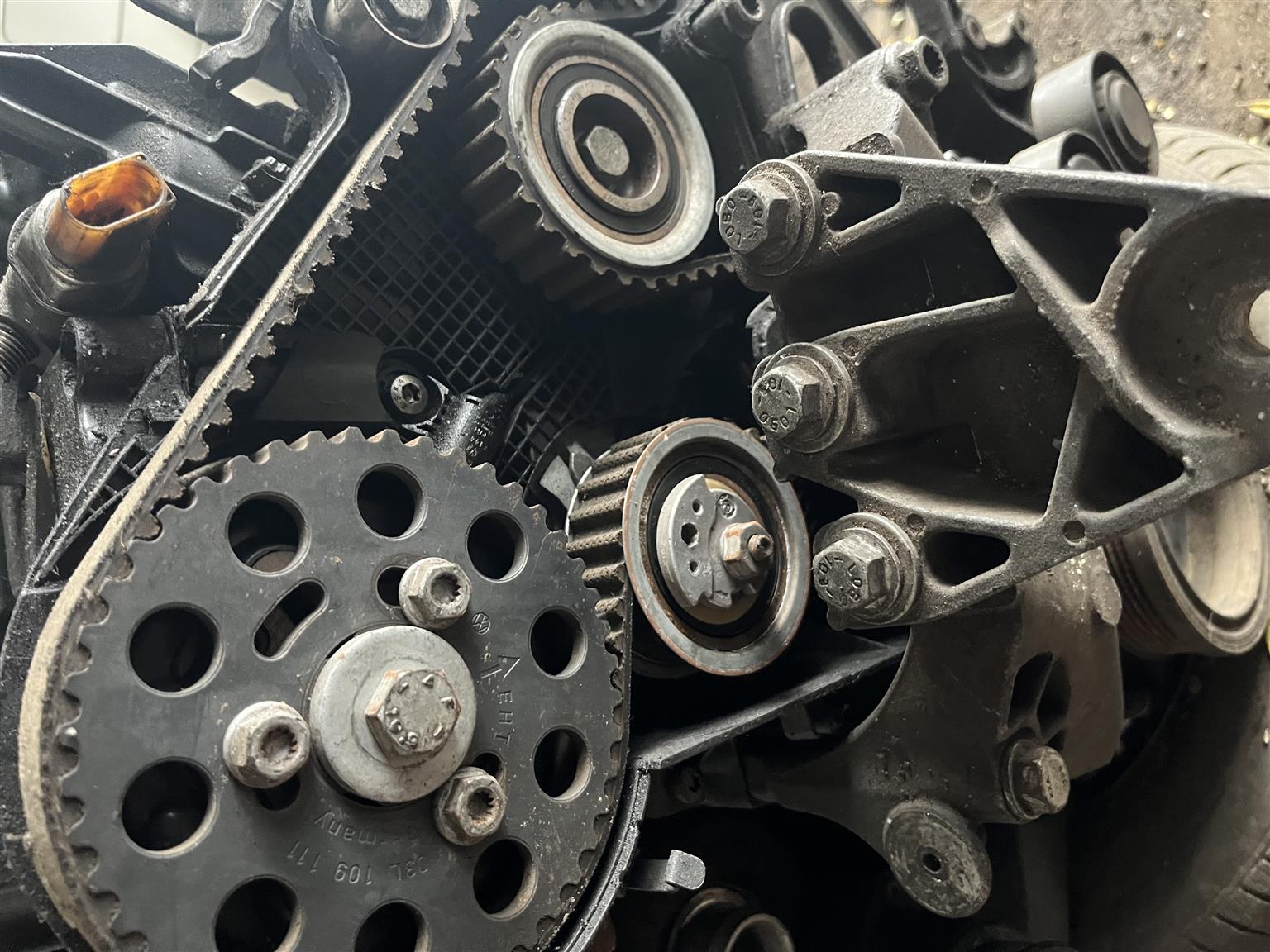 Vw T5 kombi Engine 2.0 TDI CAA code for sale - Private Seller Vw T5 kombi Engine 2.0 TDI CAA code for sale - Private Seller
