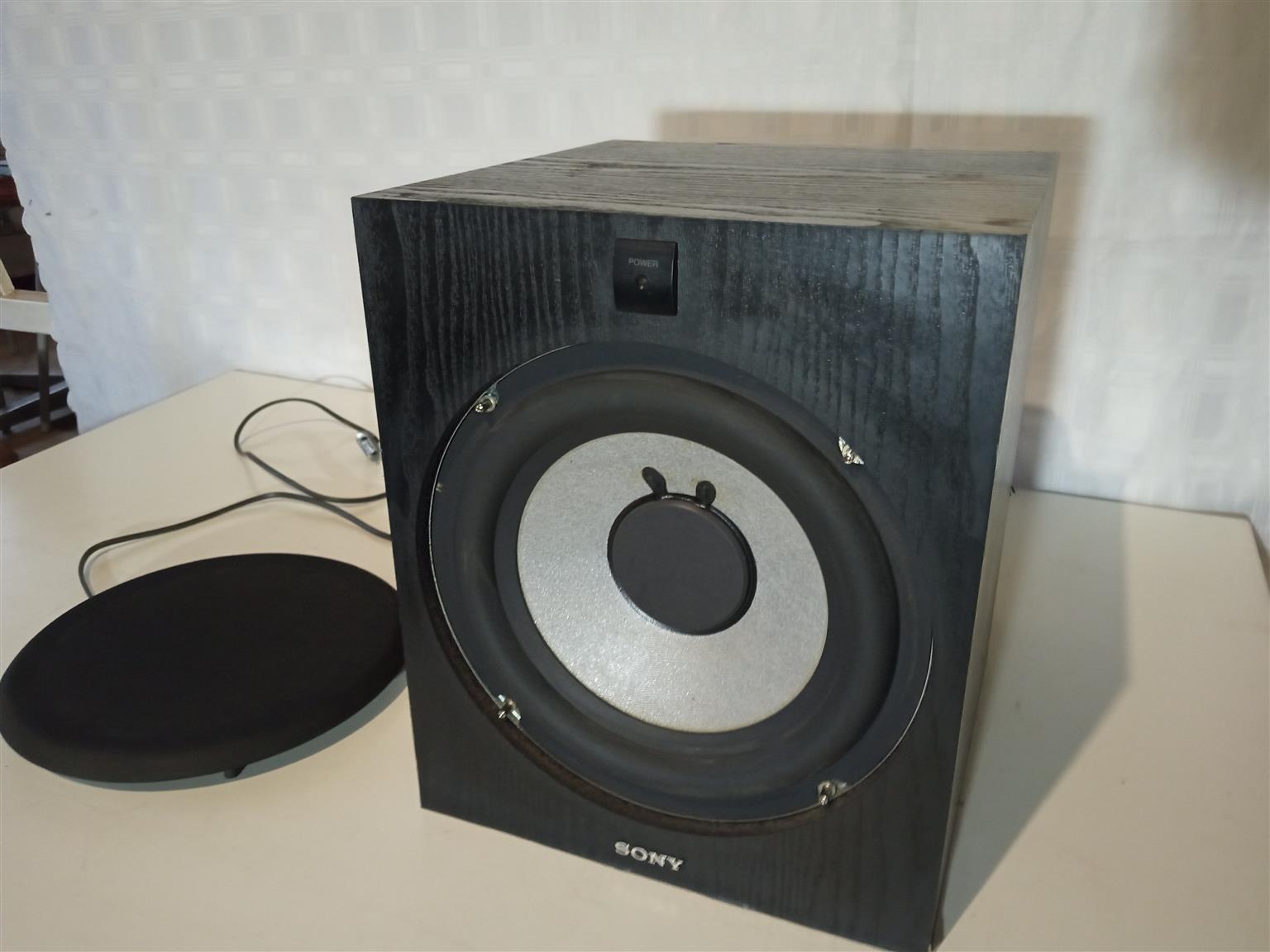 Sony SA-W2500 Powered Subwoofer Sony SA-W2500 Powered Subwoofer