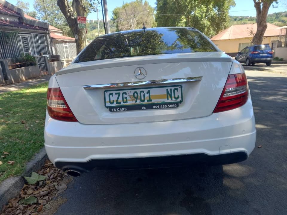 2014 MERCEDES BENZ C200 AMG PETROL, AUTOMATIC, WHITE COLOR, MILEAGE 110000KMS,