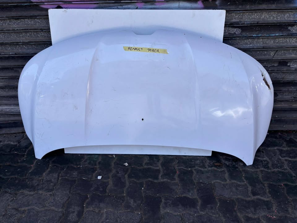 Renault Triber Bonnet - Private Seller Renault Triber Bonnet - Private Seller