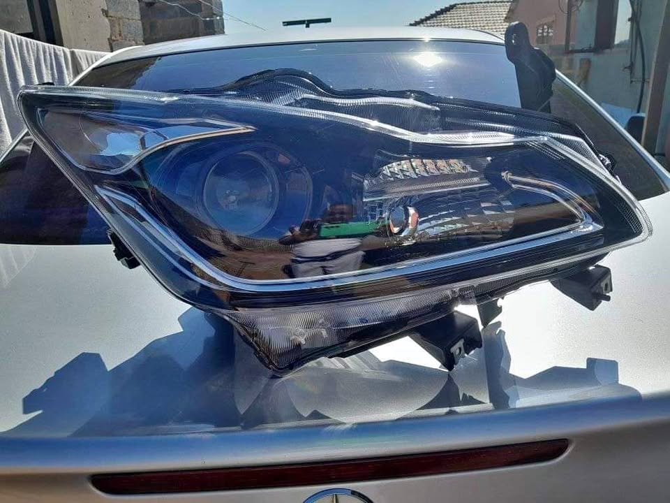 Toyota starlet headlight - Private Seller Toyota starlet headlight - Private Seller