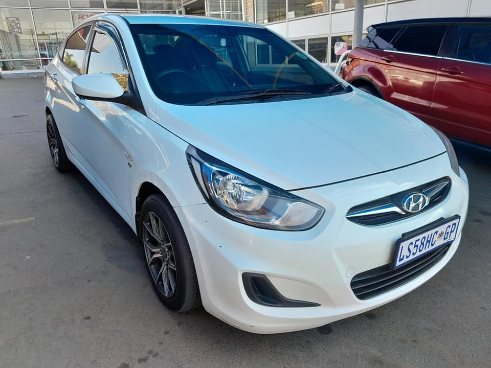 2014 HYUNDAI ACCENT 1.6 MANUAL