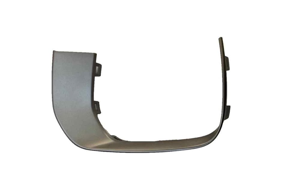 Range Rover Evogue Rhs Fog Lamp Moulding - Private Seller Range Rover Evogue Rhs Fog Lamp Moulding - Private Seller