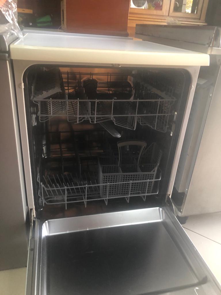 Dishwashers AEG Dishwasher 4020 Was Sold For On 30 Nov At 1700 By Dook