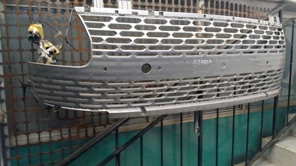 Hyundai staria grill - Private Seller Hyundai staria grill - Private Seller